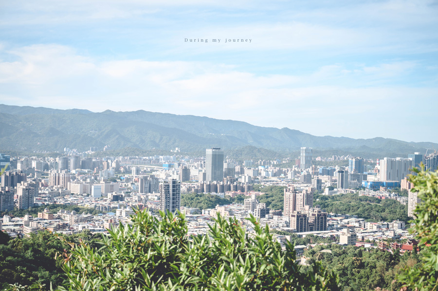 《台北信義》虎山溪親山步道 小橋流水與大台北城市景色並存的世外桃源、眺望台北101的秘境景觀台 @我的旅圖中 during my journey