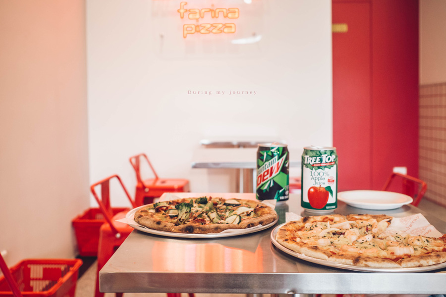 《新北中和》Farina Pizza法里娜披薩 坐落四號公園旁的紅色美式風味披薩、永安市場站美食推薦 @我的旅圖中 during my journey