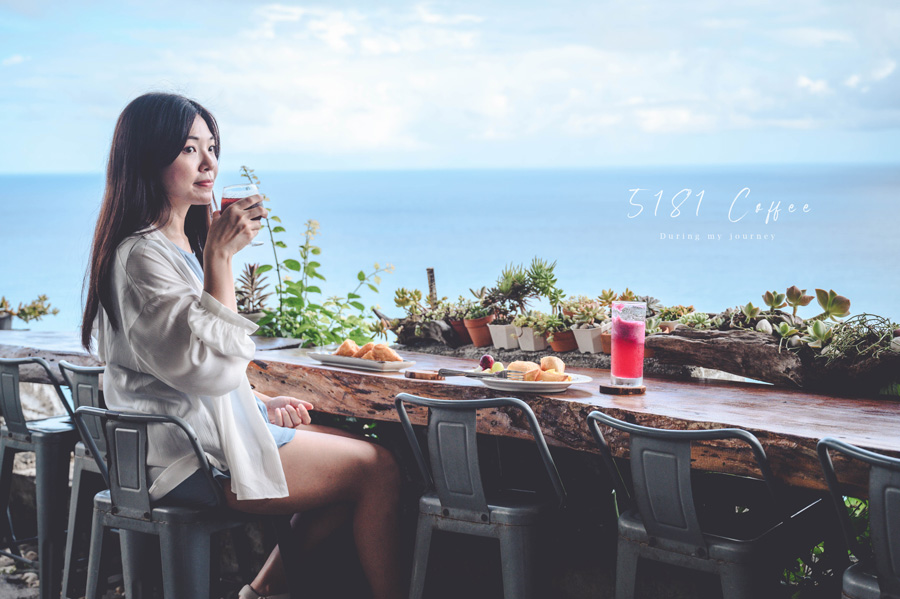 【食遊記】台北石門 伊莎貝拉海灘咖啡館 徜徉在蔚藍海洋裡的地中海景觀咖啡廳 @我的旅圖中 during my journey
