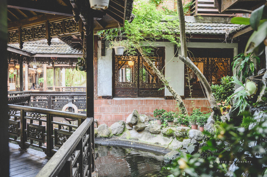 《桃園中壢》友竹居茶藝館 穿越時空的古典江南庭園餐廳、在詩意中享受中式料理或茶席 @我的旅圖中 during my journey