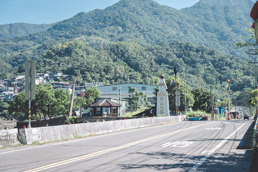 《屏東行程景點推薦》農村到漁村的山海小旅行 走進鳳梨田打包一罐甜蜜滋味、漁村版的一日黑白大廚挑戰 @我的旅圖中 during my journey