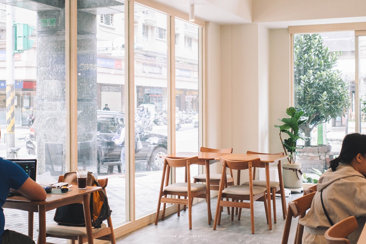 《新北中和》Aki Deli 永安市場附近清新的玻璃屋餐廳、收藏一場唯美的早午餐約會 - 第6張圖 R0006077