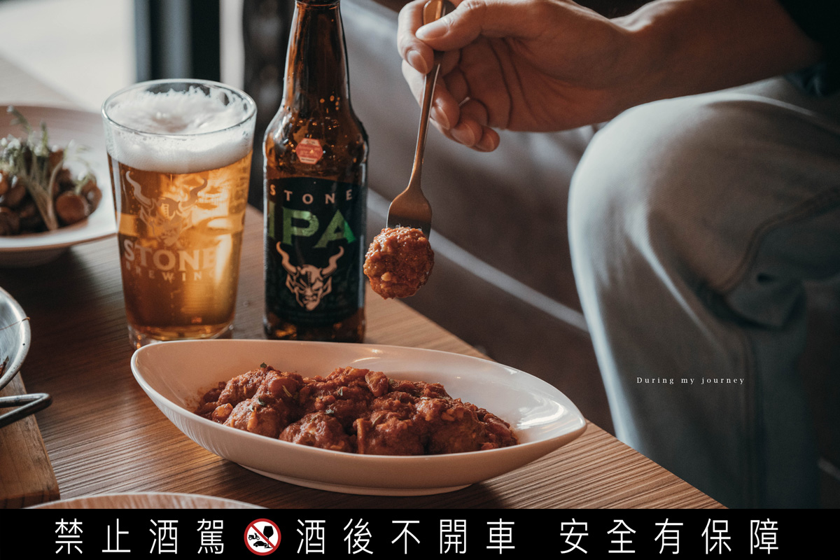 《台中西區》ABV Bar & Kitchen 地中海餐酒館 打造700款精釀啤酒長廊、勤美旁不限時異國風餐廳 - 第24張圖 Dsc 0158