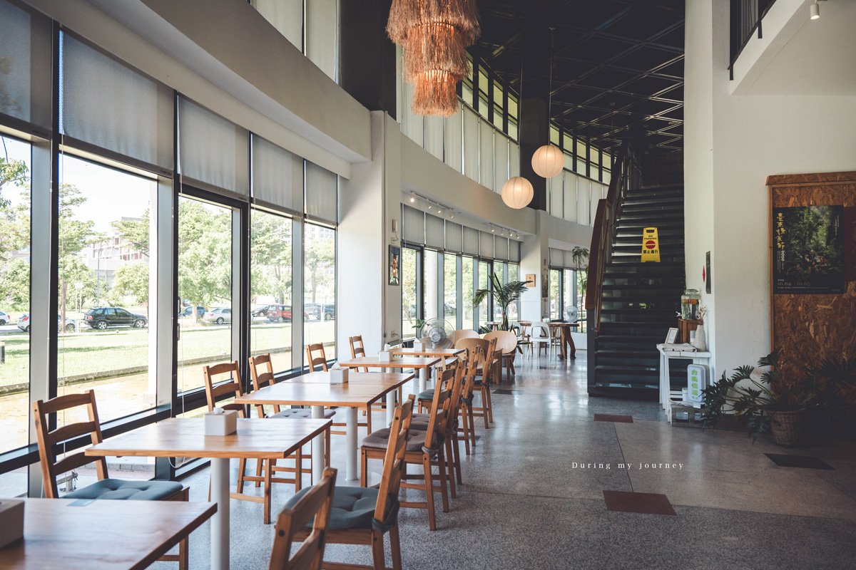 《台東兩天一夜景點行程》2025南迴藝術季 太平洋旁沒有門票和圍牆的美術館、走進台東最自由的地景藝術展 - 第51張圖 Dsc 8929