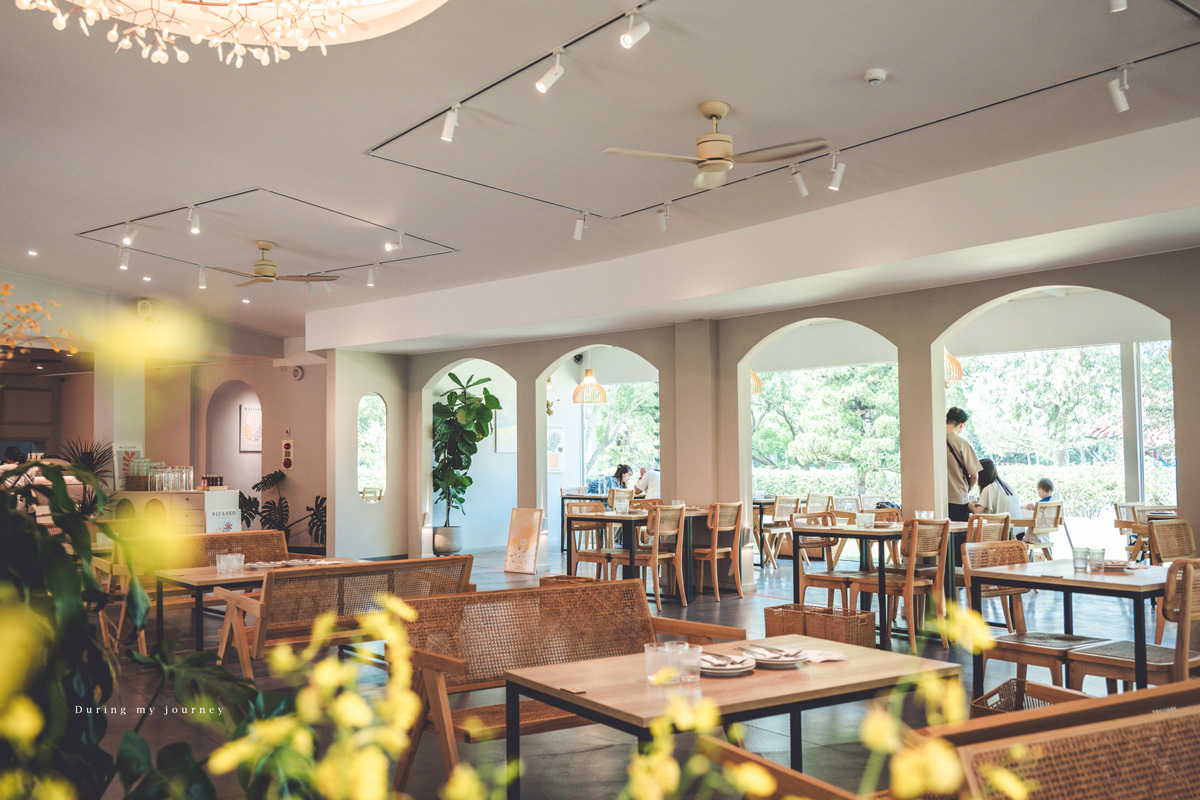 《桃園龍潭》The畔 cafe&dining 坐擁大片綠意的湖畔景觀餐廳、在宛如歐洲莊園的白色洋房用餐 - 第9張圖 Dsc 9263