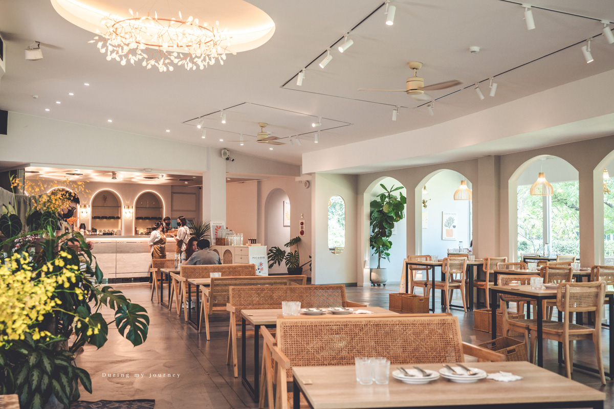 《桃園龍潭》The畔 cafe&dining 坐擁大片綠意的湖畔景觀餐廳、在宛如歐洲莊園的白色洋房用餐 - 第25張圖 Dsc 9329