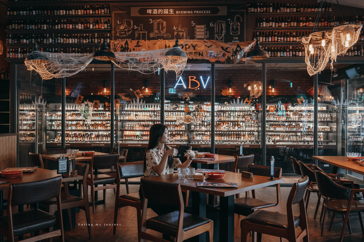 《台中西區》ABV Bar & Kitchen 地中海餐酒館 打造700款精釀啤酒長廊、勤美旁不限時異國風餐廳 - 第10張圖 Dsc 9934