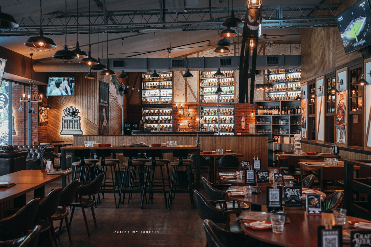 《台中西區》ABV Bar & Kitchen 地中海餐酒館 打造700款精釀啤酒長廊、勤美旁不限時異國風餐廳 - 第9張圖 Dsc 9965