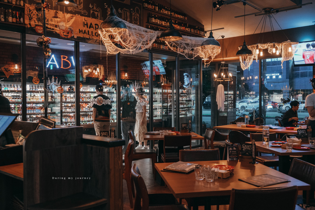 《台中西區》ABV Bar & Kitchen 地中海餐酒館 打造700款精釀啤酒長廊、勤美旁不限時異國風餐廳 - 第31張圖 Dsc 0288