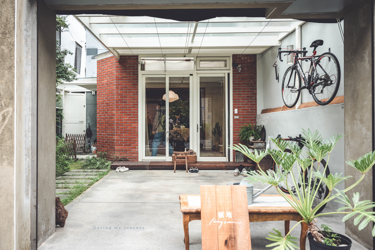 《花蓮市》植地 living room 藏在巷子裡的預約制蔬食料理、唯美異國風格的質感系餐廳 - 第2張圖