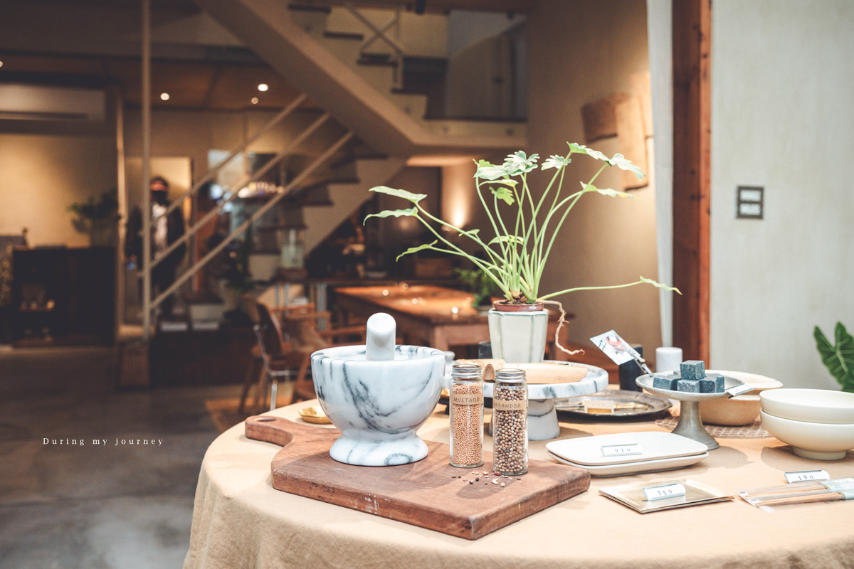《花蓮市》植地 living room 藏在巷子裡的預約制蔬食料理、唯美異國風格的質感系餐廳 - 第3張圖